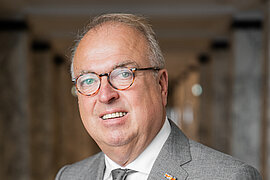 Waarnemend burgemeester Peter van der Velden